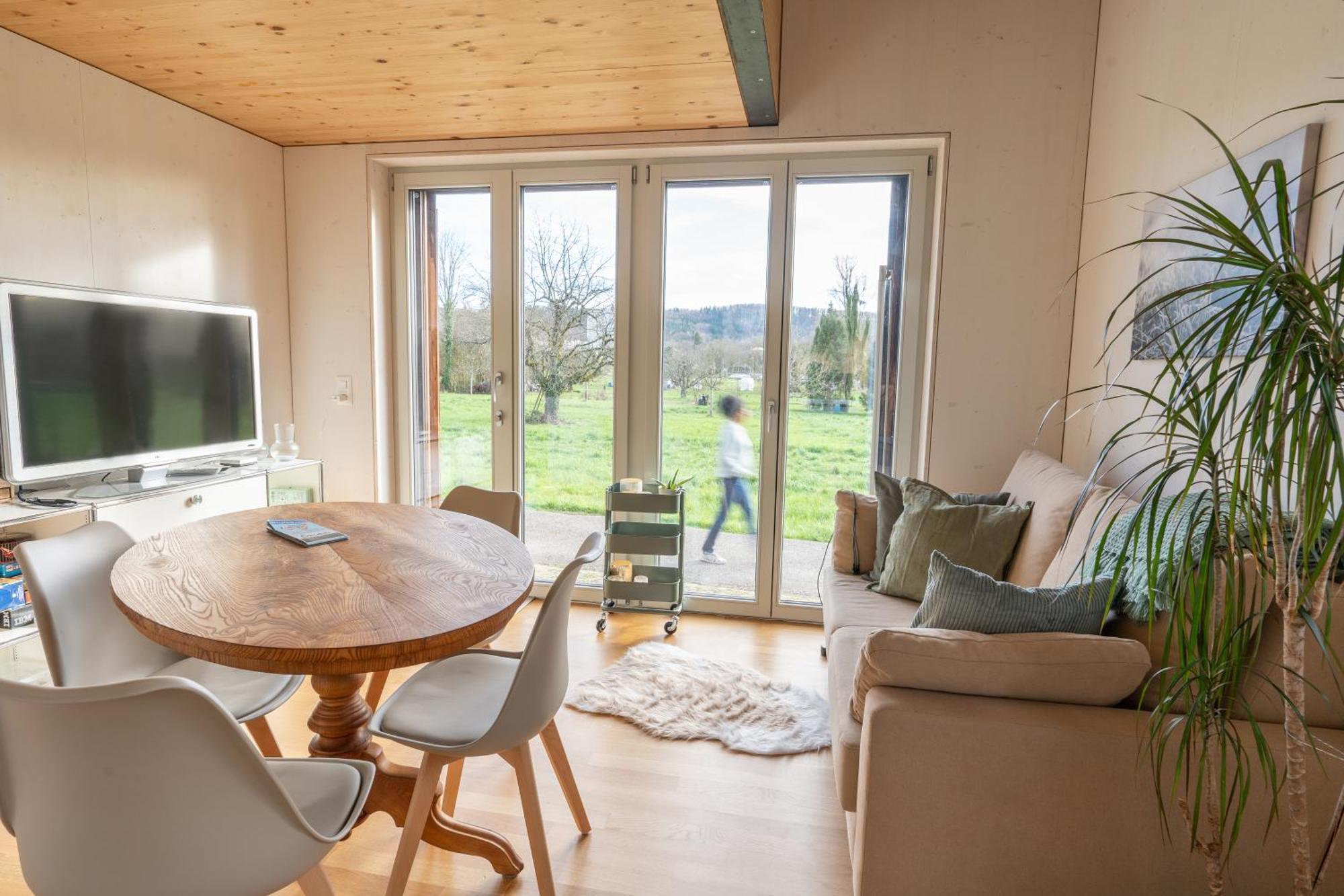 Tiny House Chez Claudine - Relaxen, Workspace, Naehe Thermen, Netflix, Free Parking & Wifi Brugg  Bagian luar foto