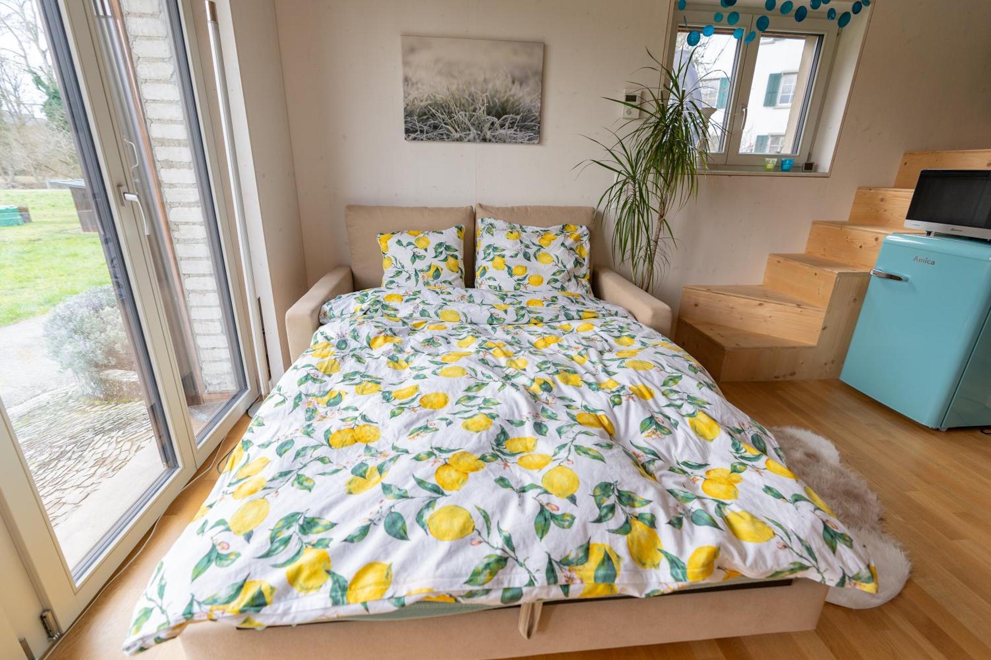 Tiny House Chez Claudine - Relaxen, Workspace, Naehe Thermen, Netflix, Free Parking & Wifi Brugg  Bagian luar foto
